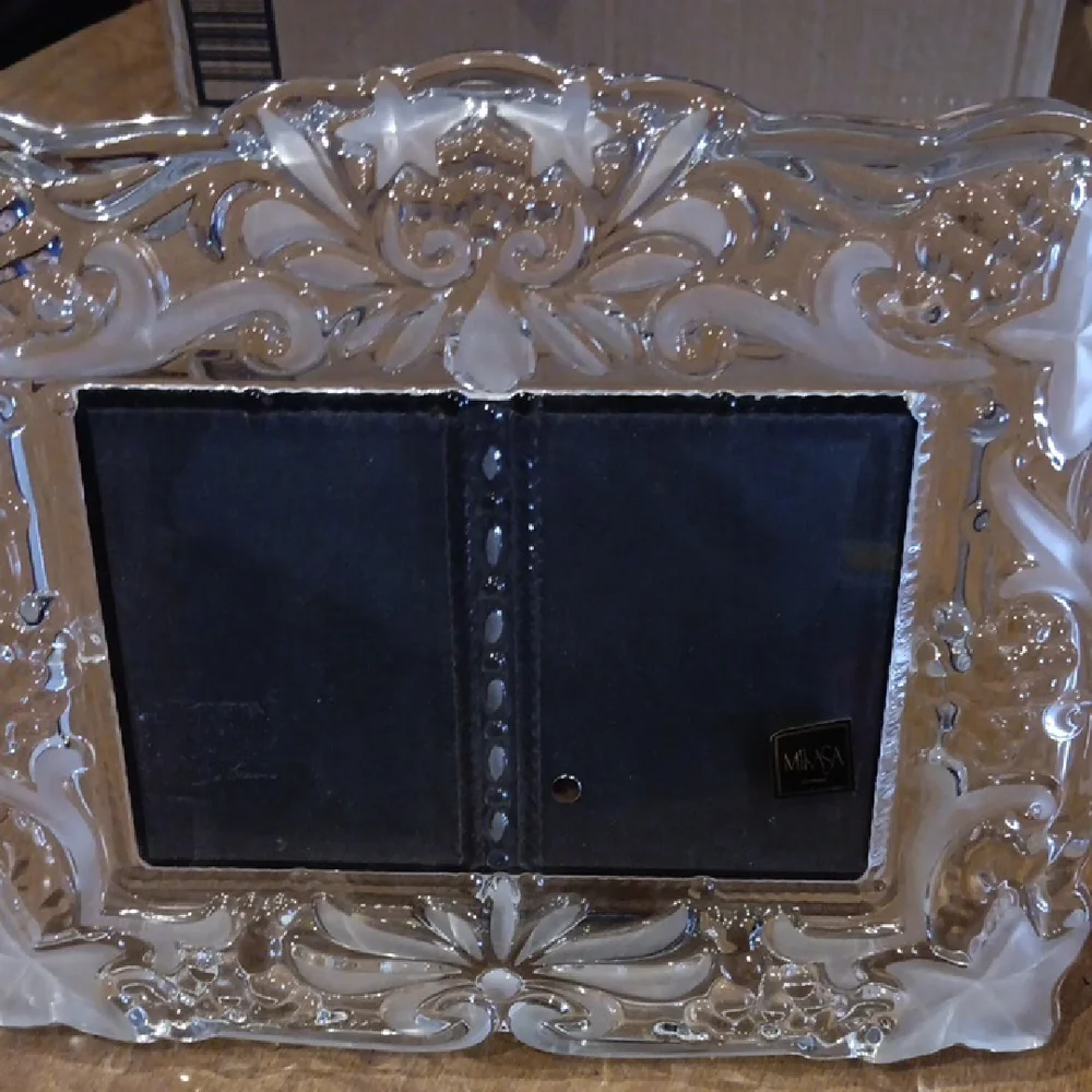 Mikasa Clear Glass Picture Frame with White Ornate Accents